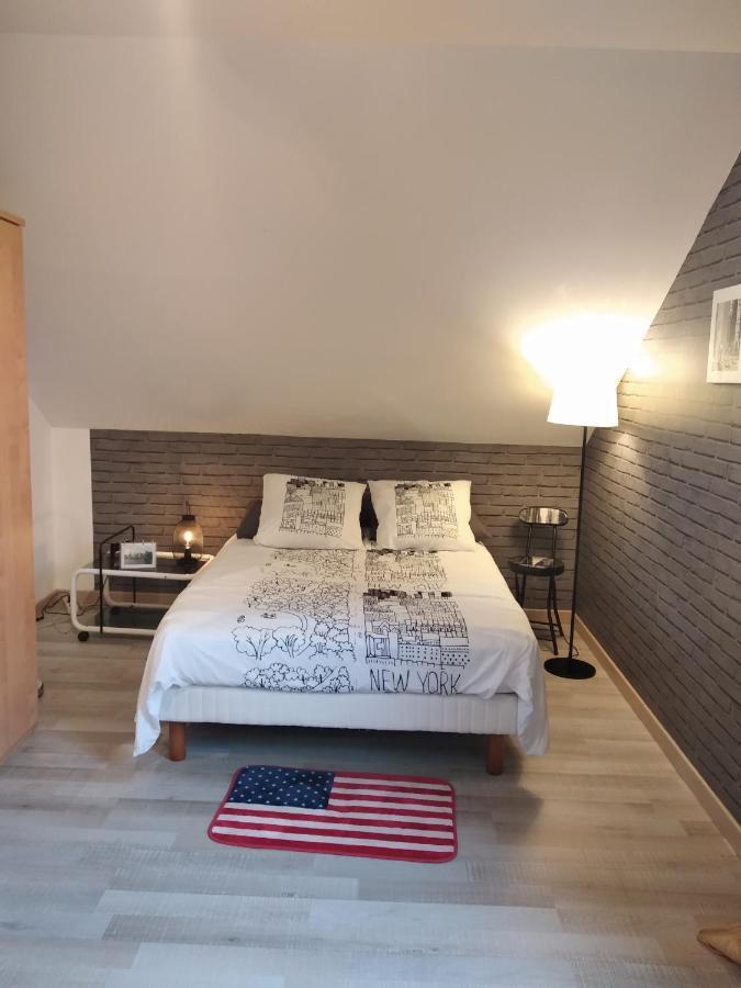 Chambre De L'Oree Du Bois Audeux エクステリア 写真